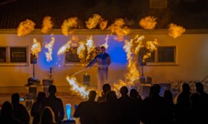 Feuershow Industrial Fire mit Flammen Projektor