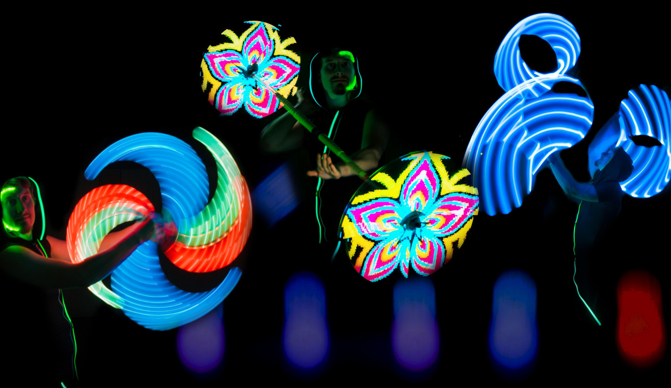 LED-Show Collage mit buugeng, dragonstaff und Ring Jonglage
