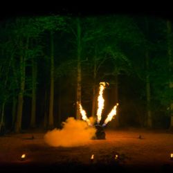 Feuershow mit Flammensystem Feuershow mit Flammensystem Symbolbild